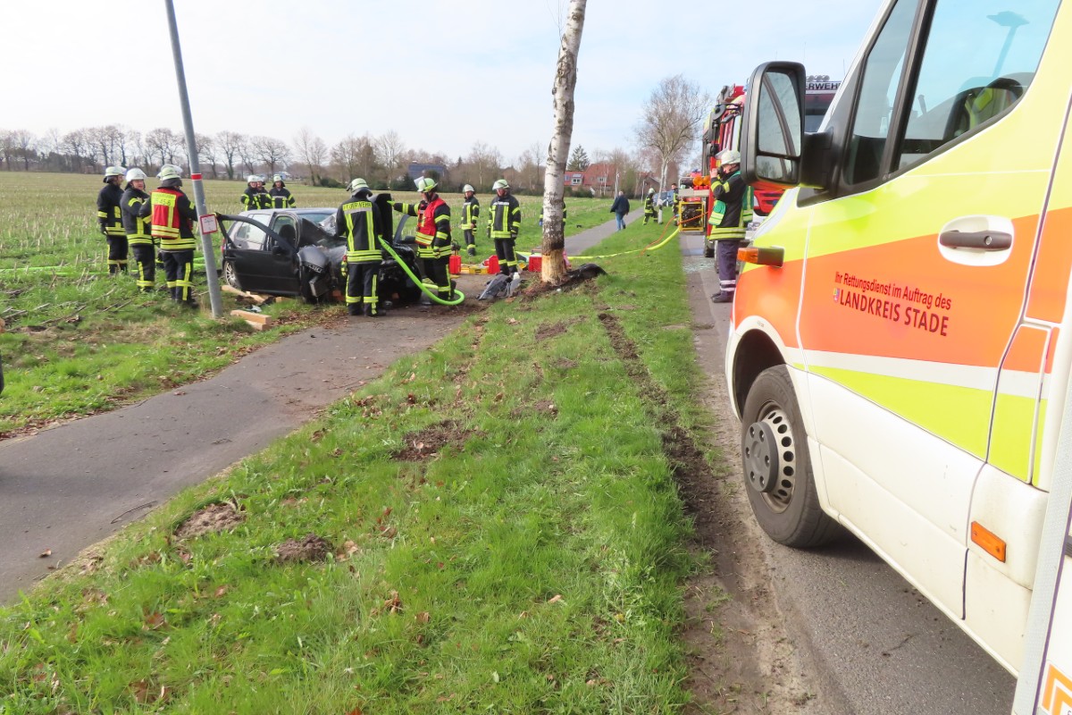 Gemarkung - 27-jähriger Autofahrer bei Unfall schwer verletzt