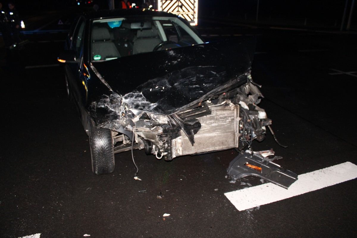 Düren - Verkehrsunfall Kölner Landstraße
