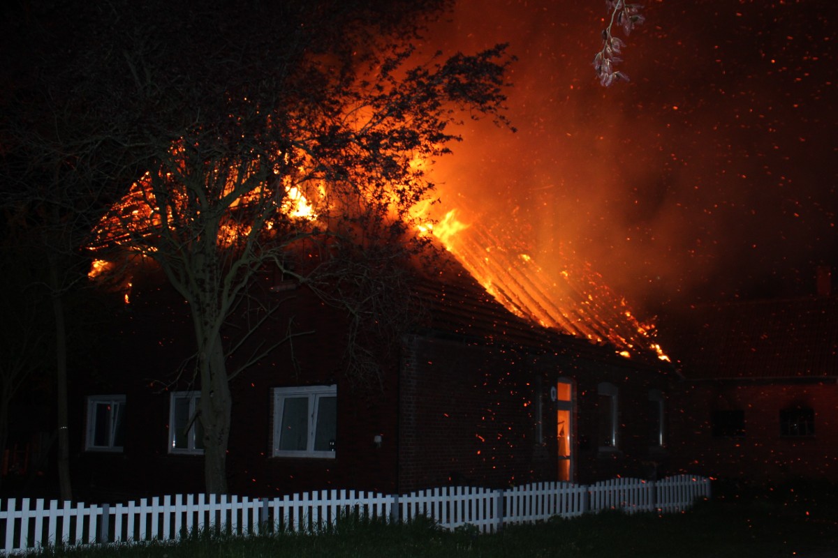 Espelkamp - Bauernhaus von Flammen zerstört