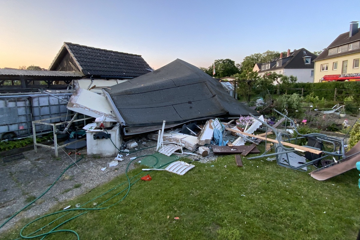 Ratingen - Explosion in einer Kleingartenanlage