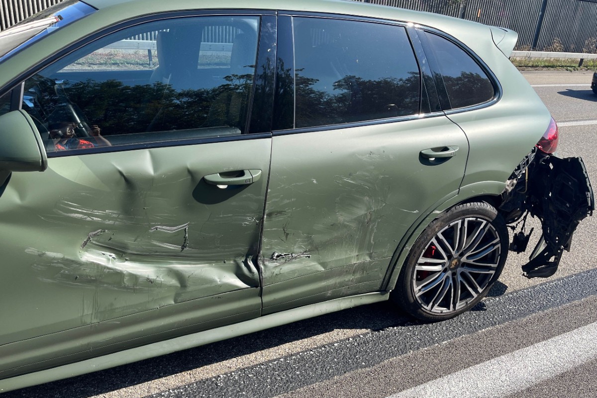 Kriegstetten SO- Auffahrunfall auf der A1 mit drei beteiligten Autos – zwei Verletzte