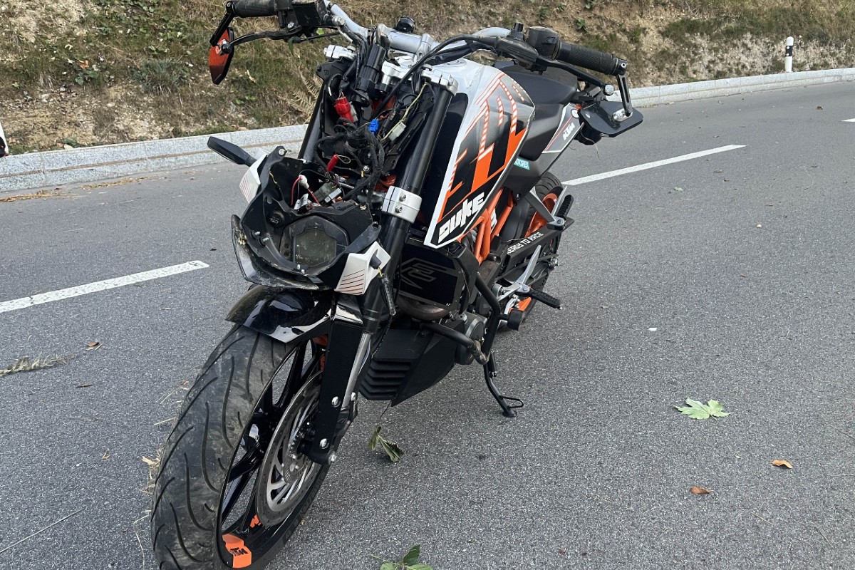 Mühlrüti SG - Rega-Einsatz nach Selbstunfall auf der Hulftegg