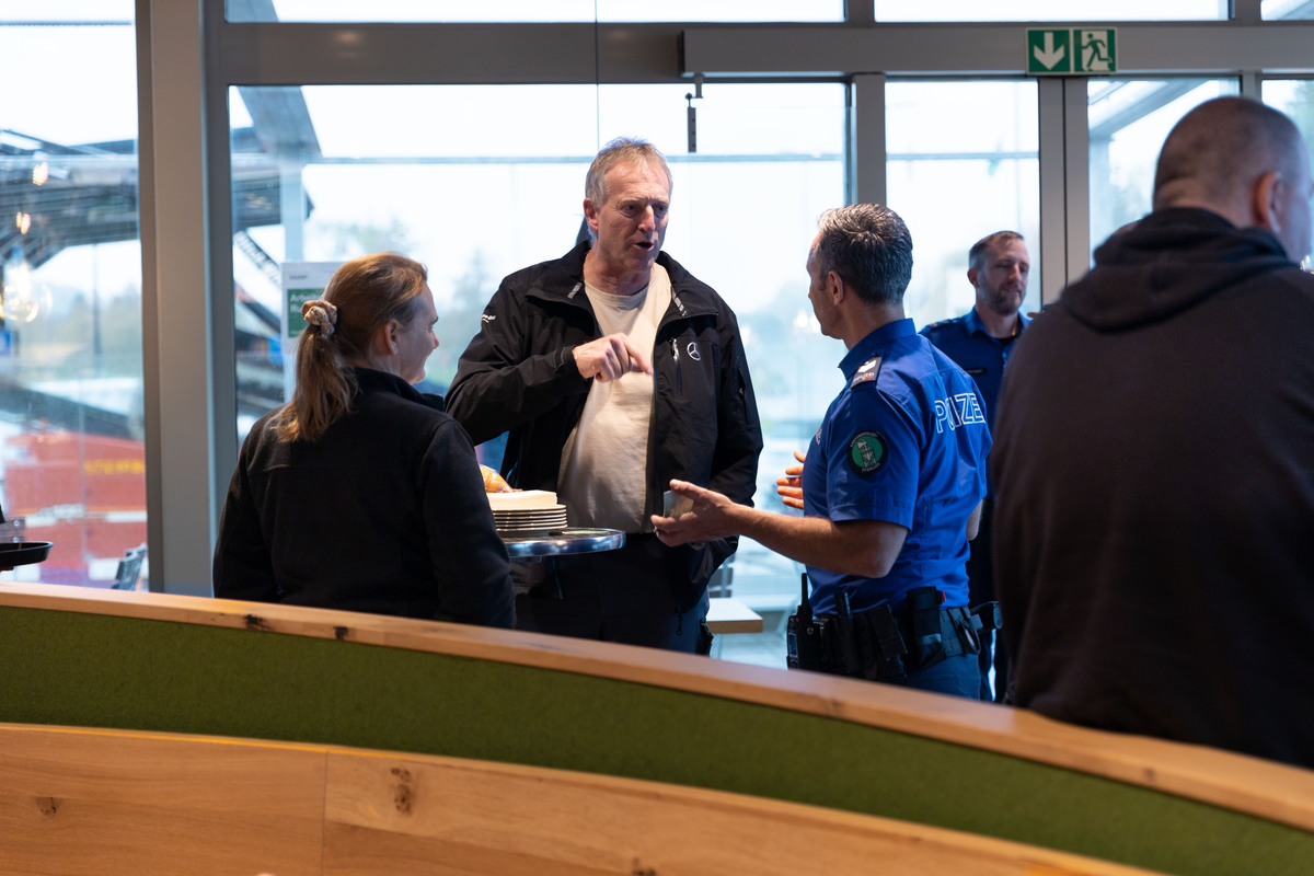 Wil SG - Grosses Interesse am Chauffeur/-innen-Treff mit der Polizei