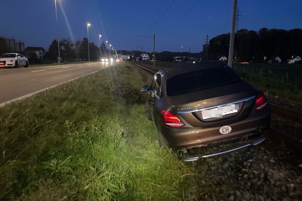 Suhr AG - Zu Stark beschleunigt und im Schotterbett gelandet