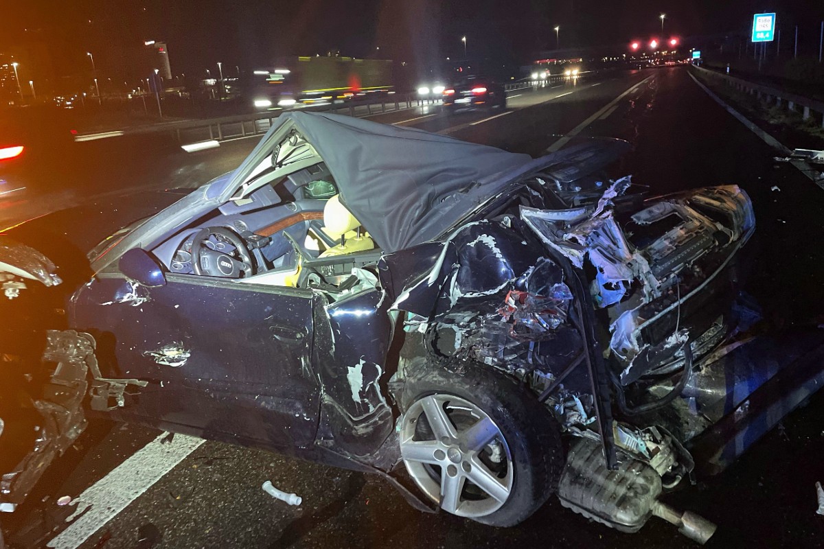 Spreitenbach AG - Mit leerem Tank auf der A1 stehengeblieben und Unfall verursacht