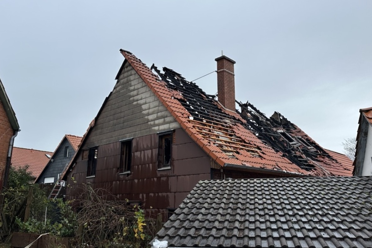 Rodenberg NI - Brand eines Einfamilienhauses - Eine Person tot