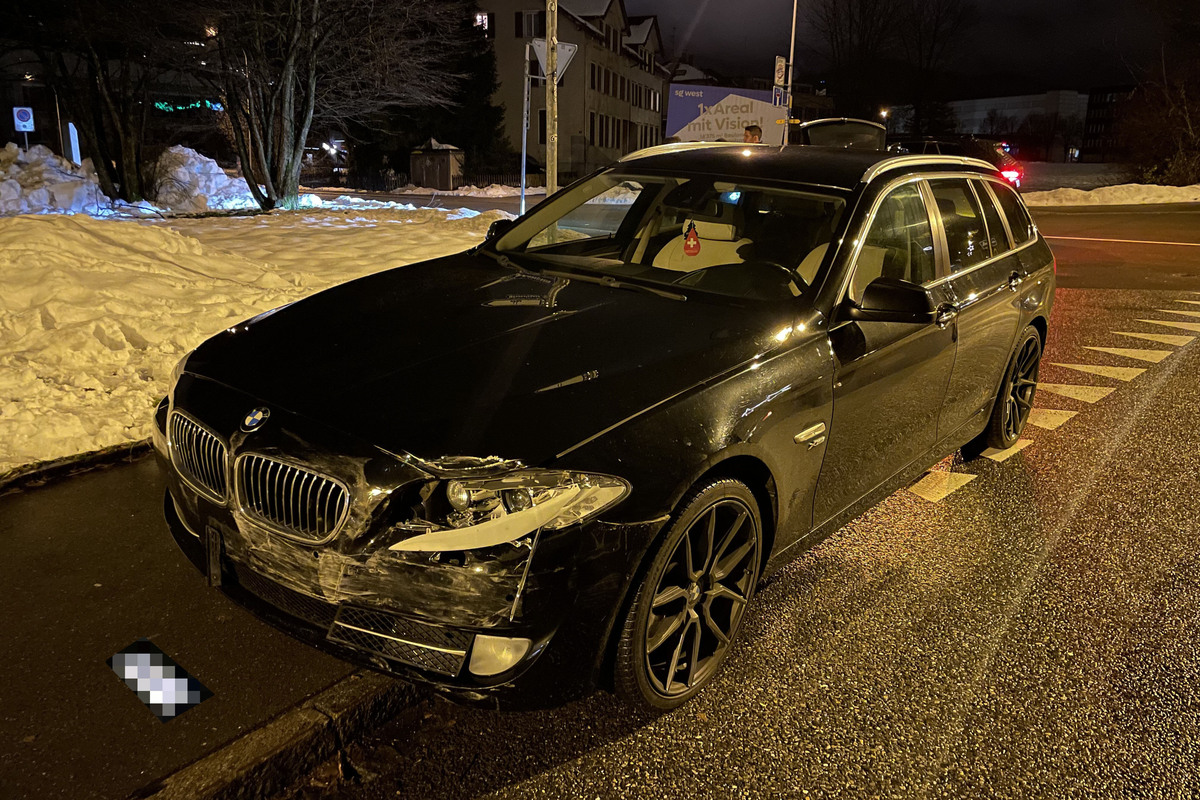 Unfall in St.Gallen - Durchs Smartphone abgelenkt