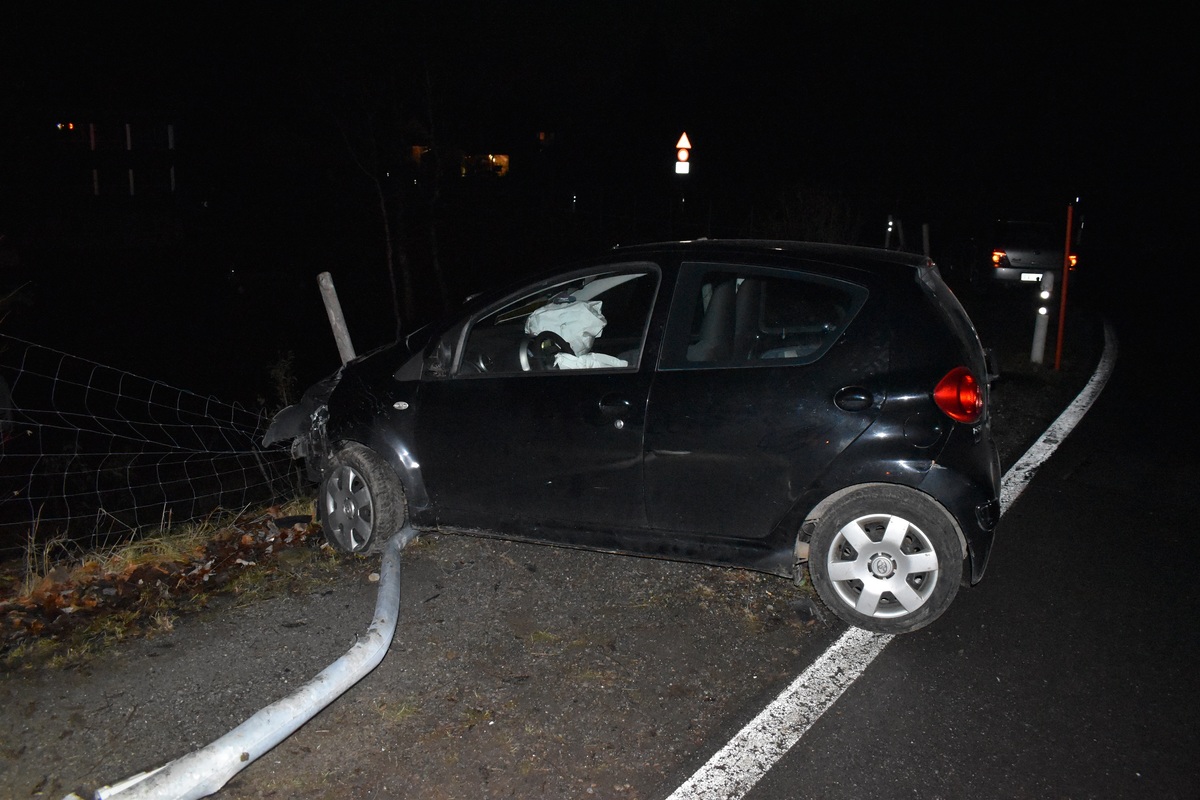 Trogen/Schwellbrunn AR - Sachschaden nach zwei Selbstunfällen