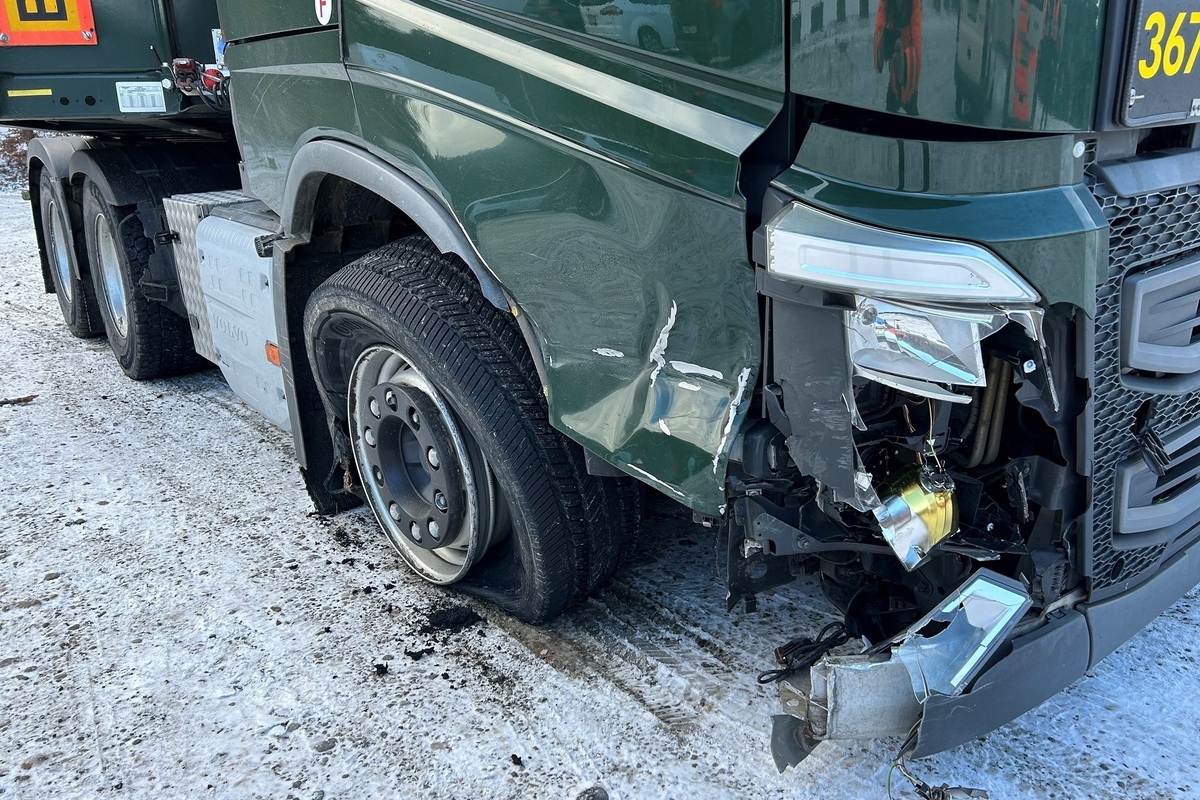 A4/Cholfirsttunnel nach Unfall halbseitig gesperrt
