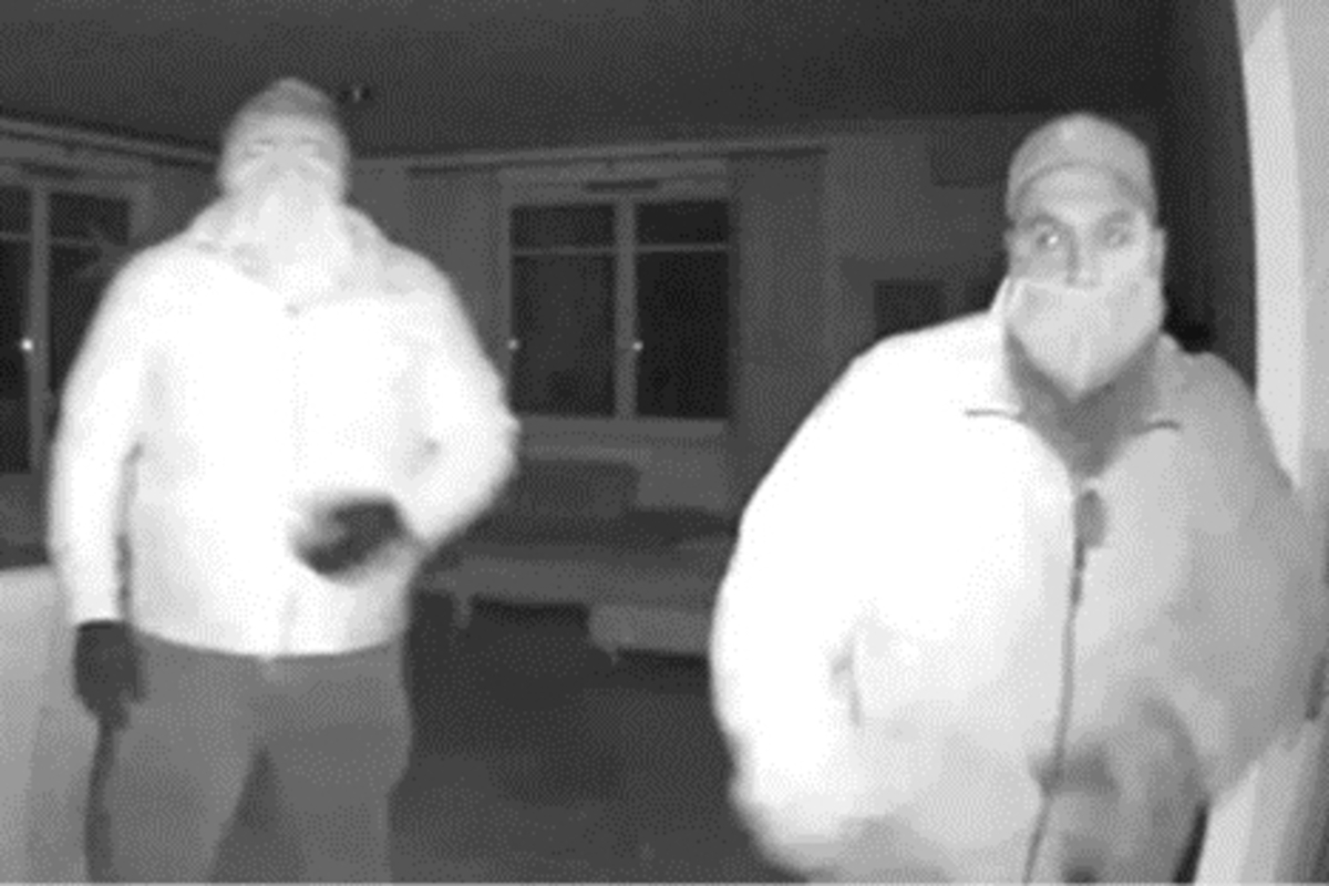 Sottrum NI - Fahndung nach zwei Einbrechern 