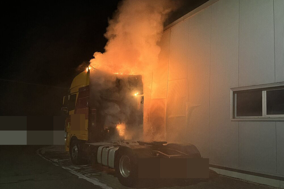 Münchwilen AG - Feuer in einer Fahrerkabine eines Lastwagens