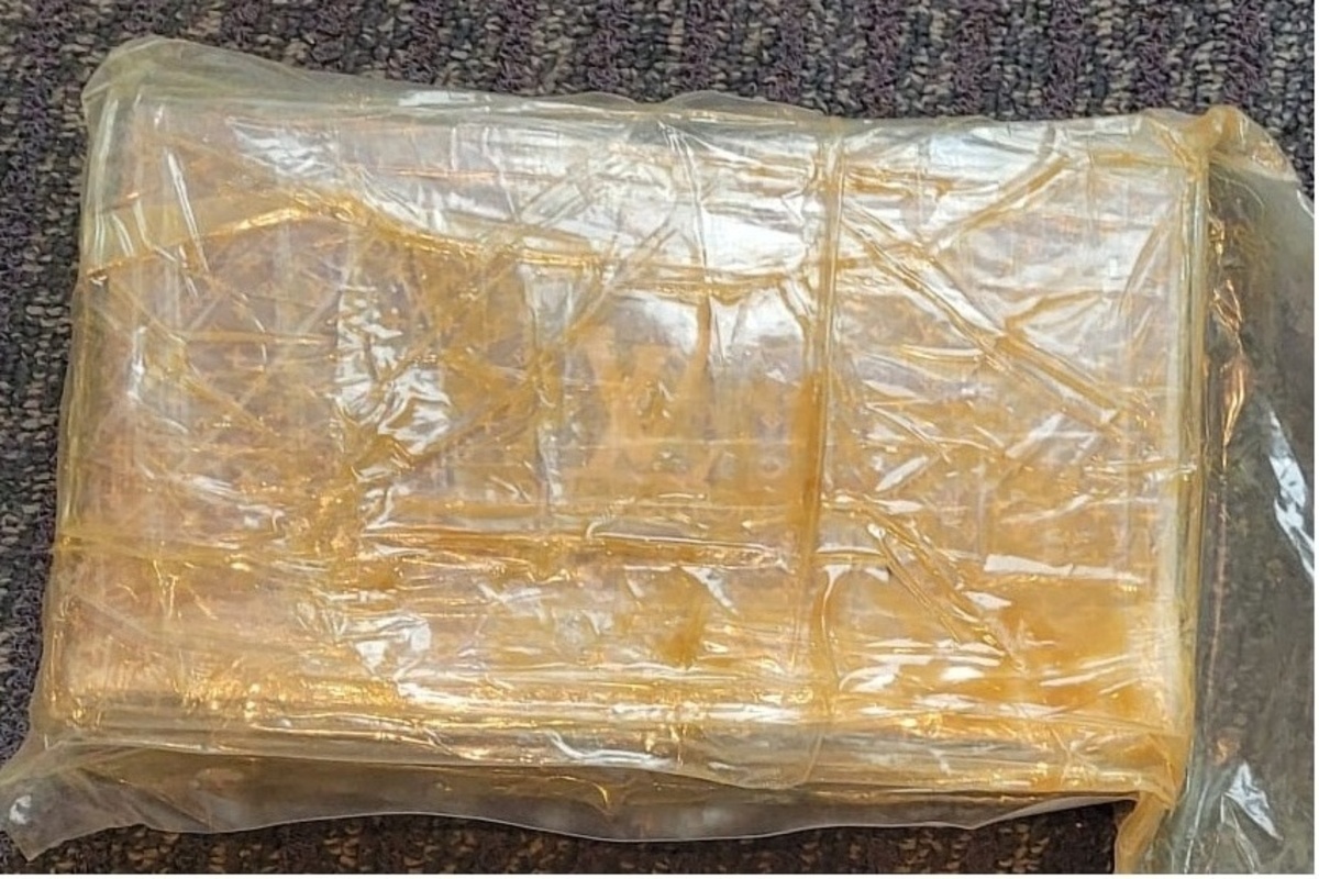 Flughafen Köln/Bonn NW - Kiloweise Drogen in nur einer Woche gefunden