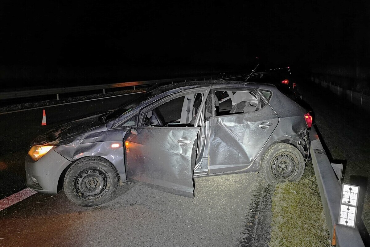 Wigoltingen TG - Autobahn nach Unfall gesperrt - Auto überschlägt sich
