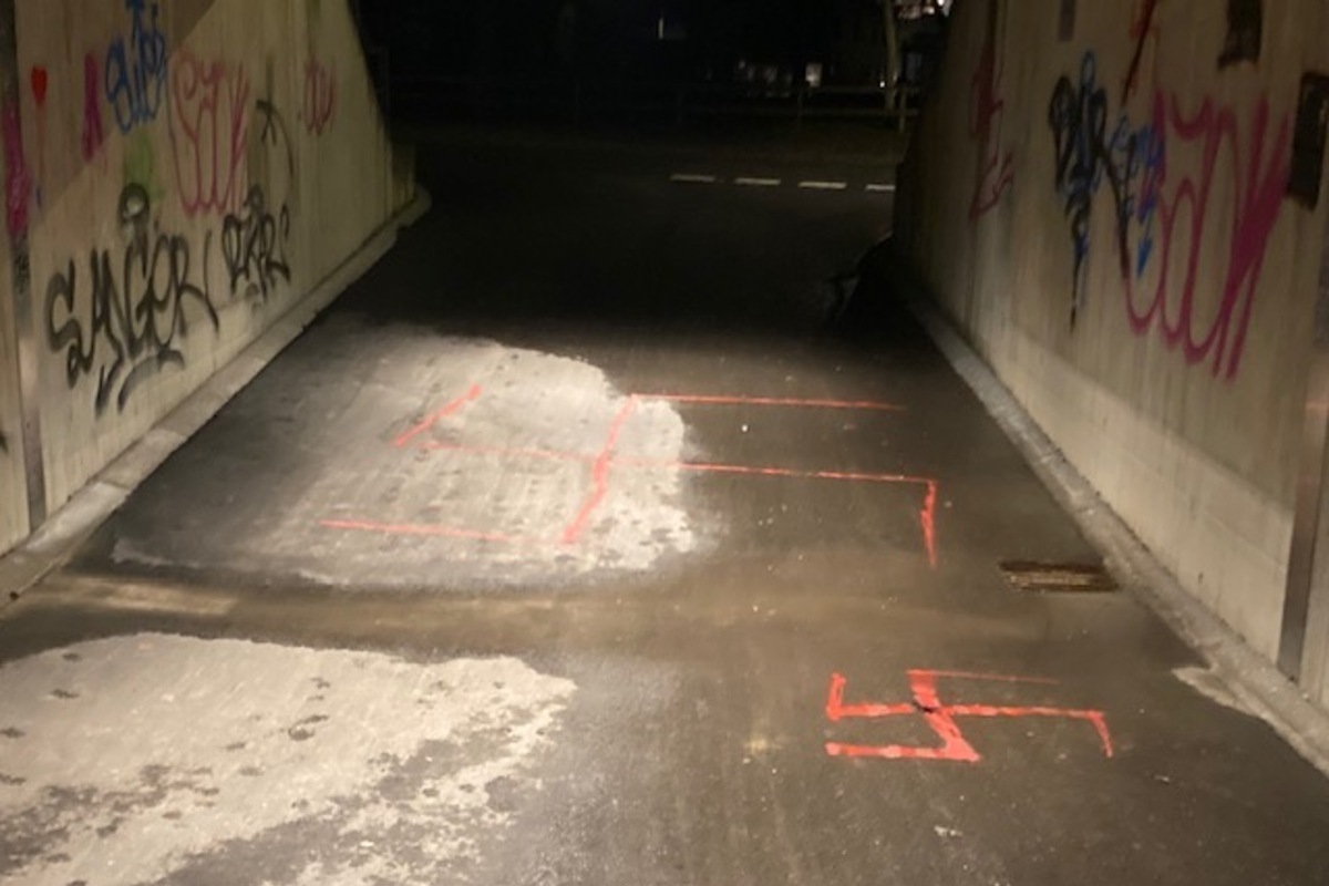 Lauterach - Mehrere Hakenkreuze gesprüht