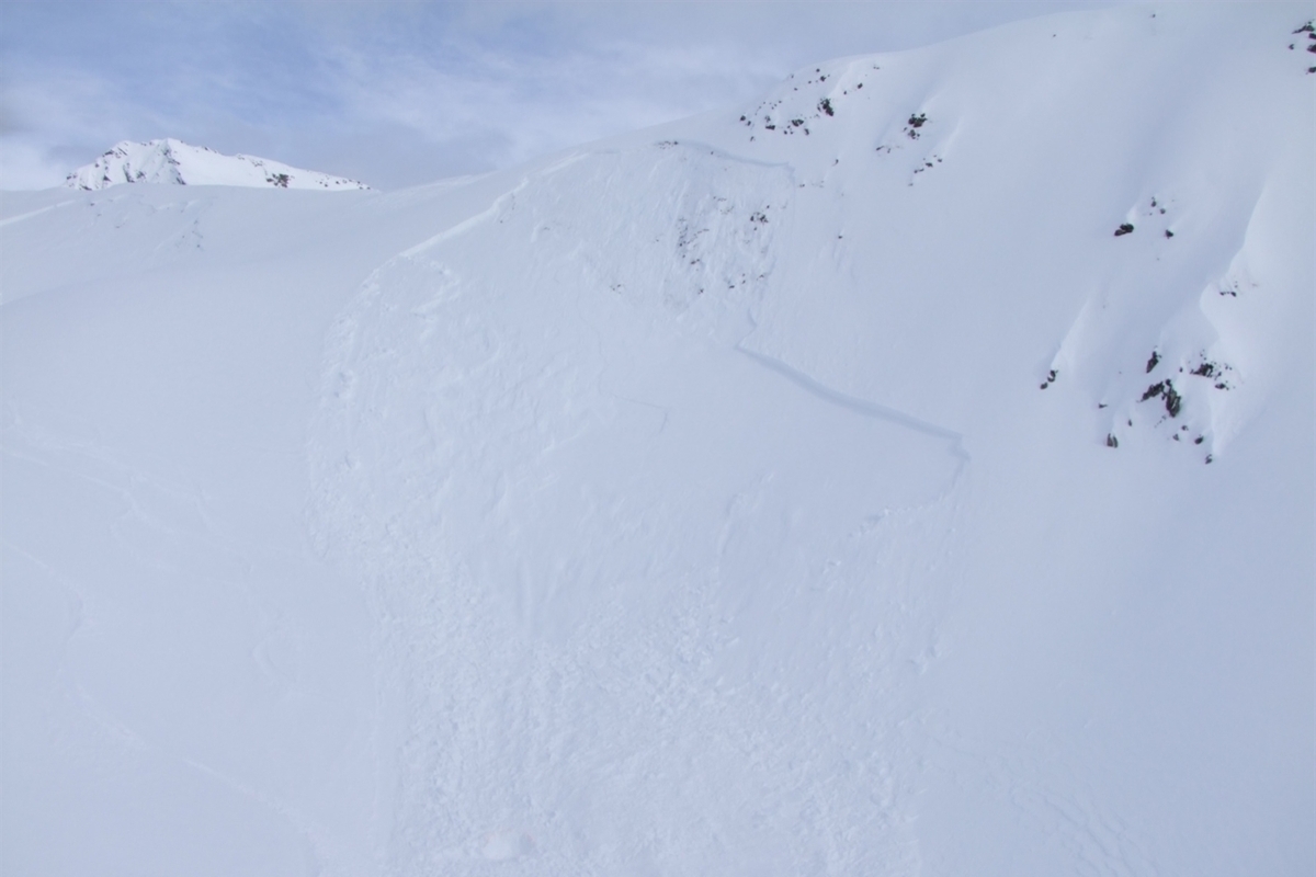Zwei Lawinenunfälle in Davos GR - Eine Person tot