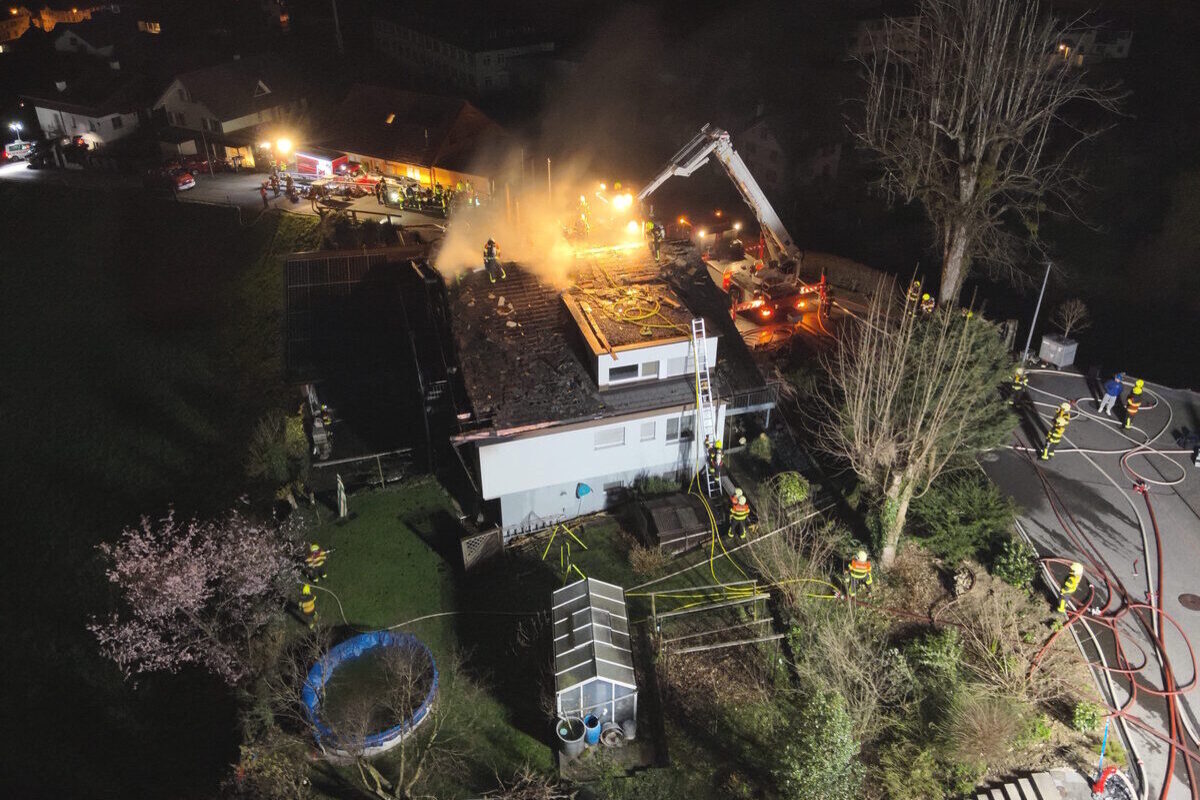 Kaltbrunn SG - Dachstock komplett ausgebrannt