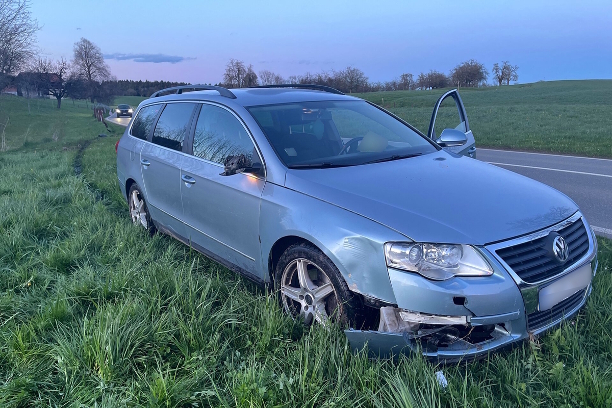 Wittenbach SG - Fahrunfähig mit einem Zaun kollidiert