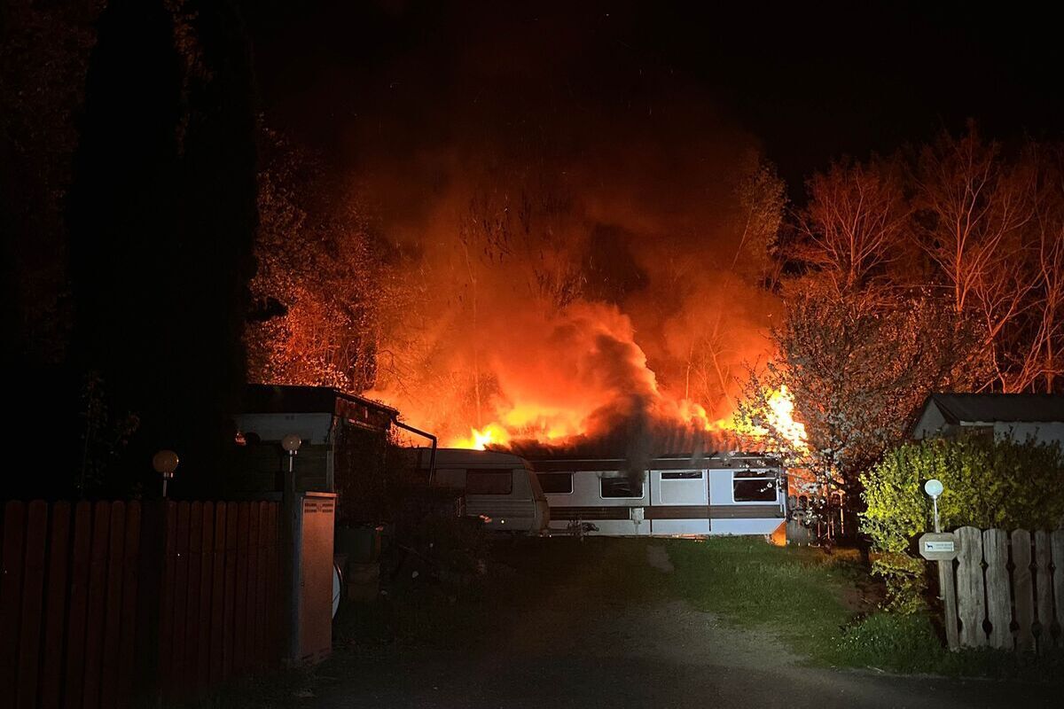 Olten SO - Feuer zerstört Wohnwagen komplett