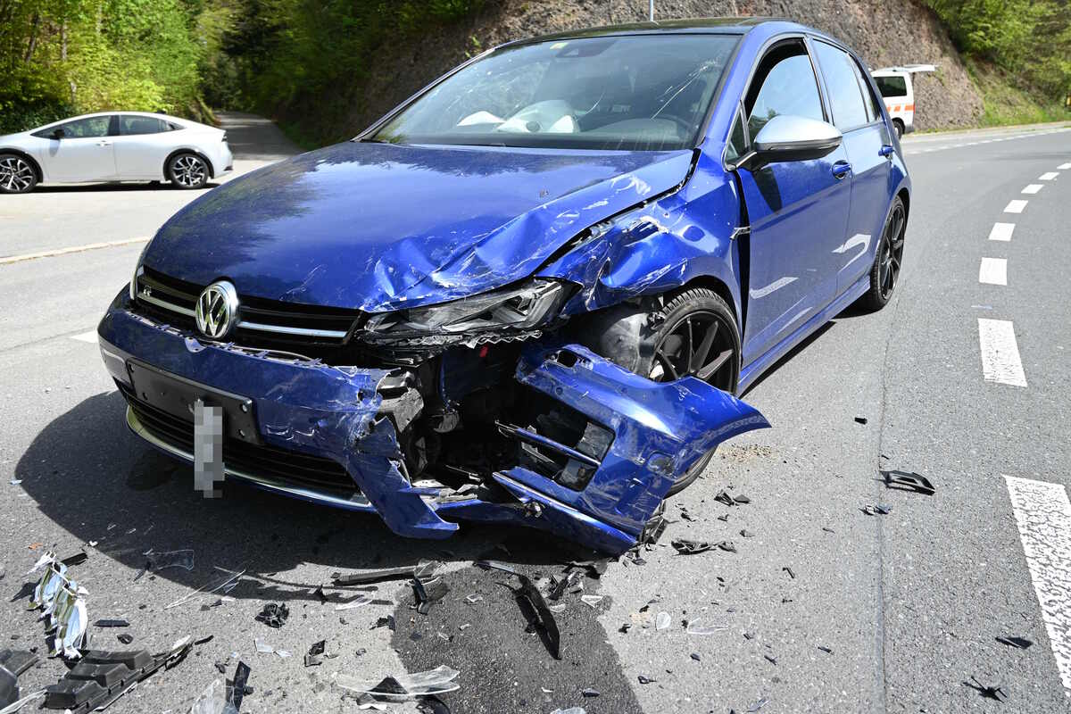 Eschenbach SG - Fahrunfähig Frontalkollision verursacht