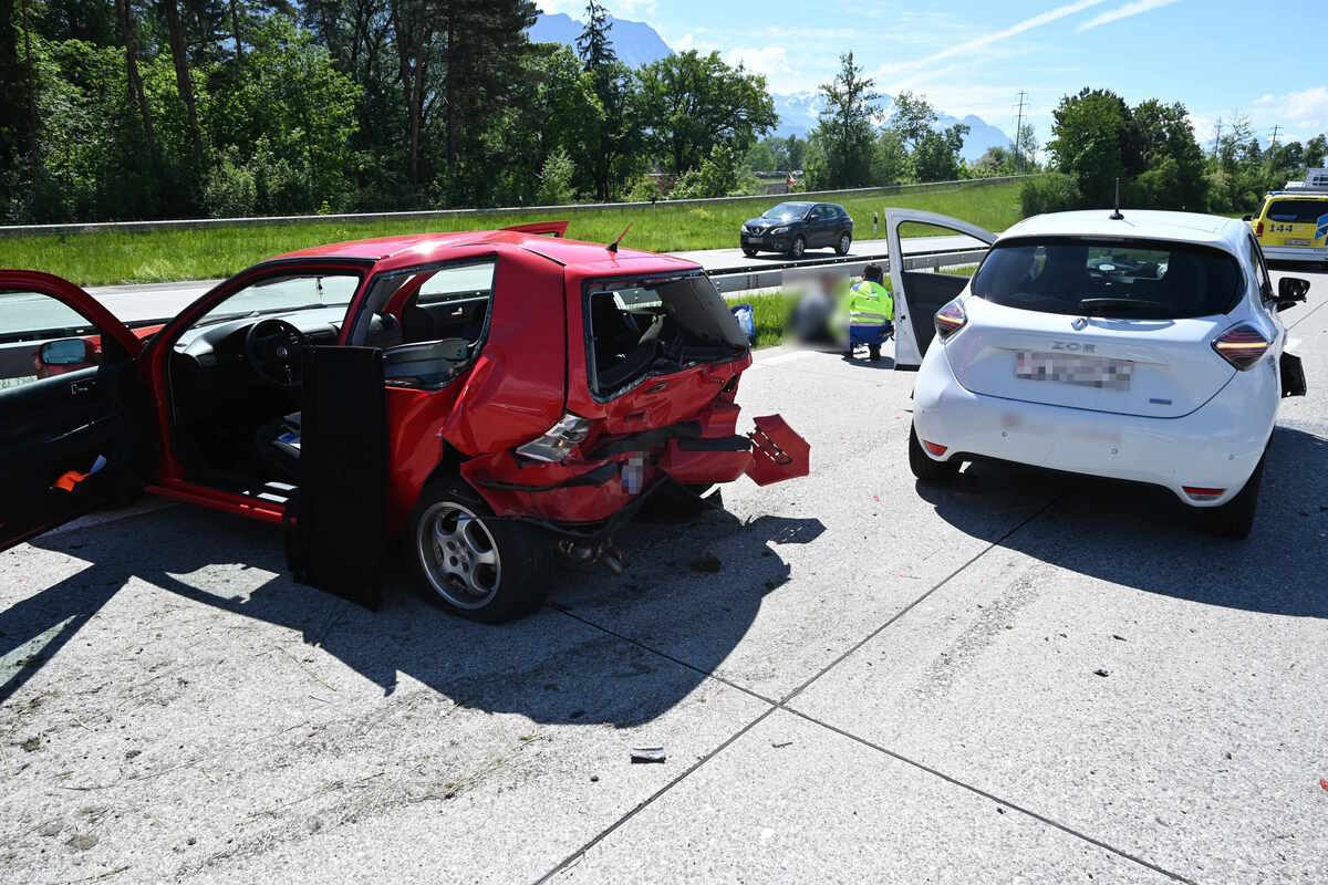 Haag SG - Auffahrkollision auf der A13