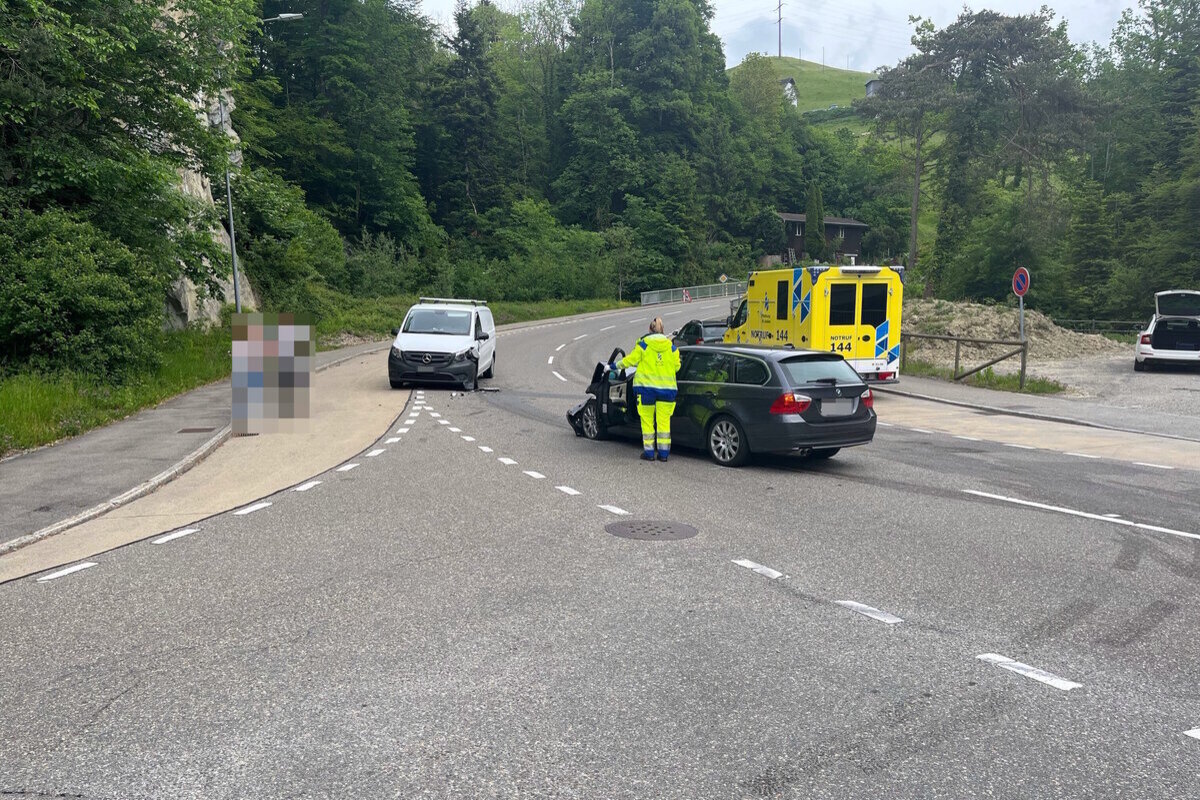 St.Gallen - Unfall mit drei beteiligten Fahrzeugen