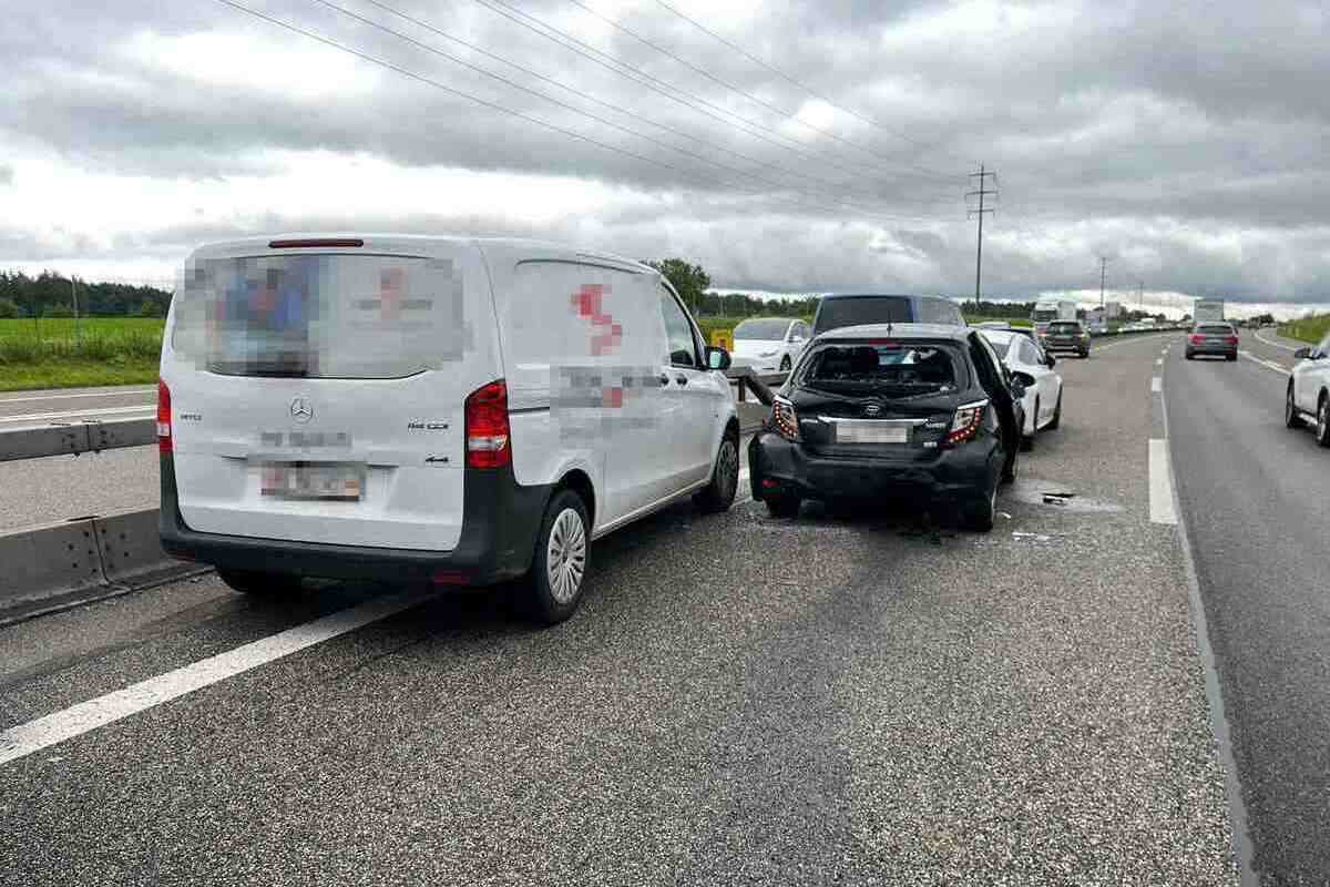 A1 bei Niederbipp BE - Auffahrkollision zwischen fünf Fahrzeugen