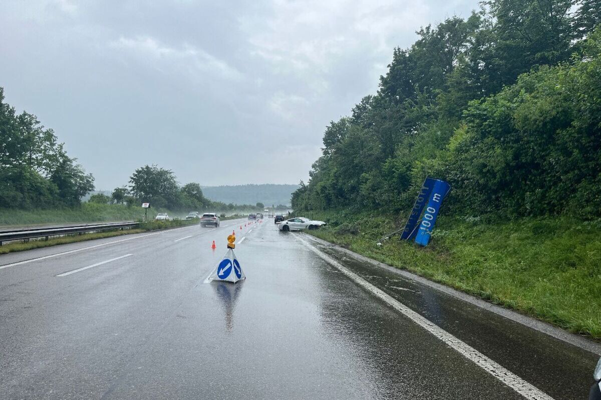 Arisdorf BL - BMW überschlägt sich auf der A2