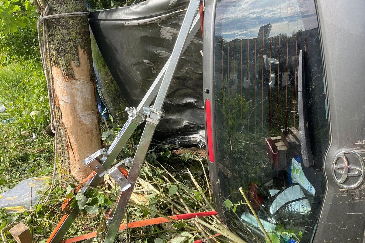 Borgentreich - Mann bei Unfall im Auto eingeklemmt