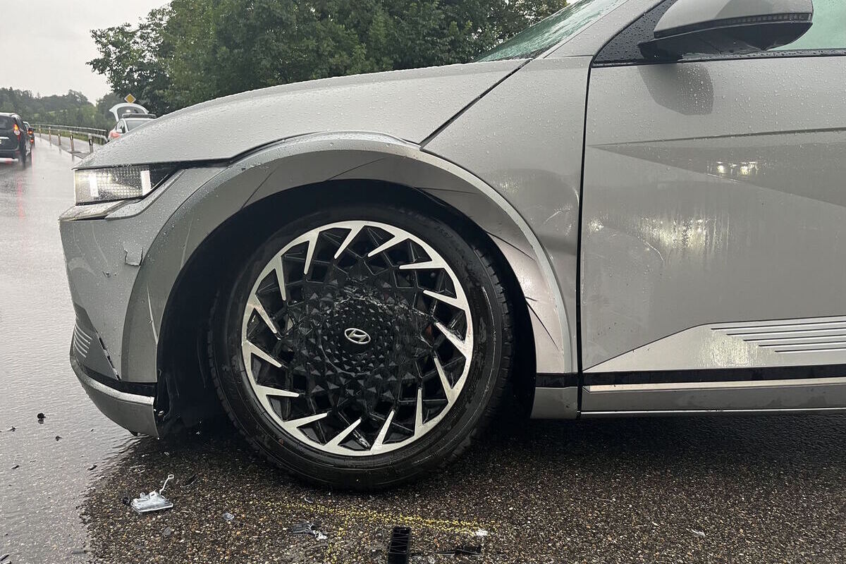 Lütisburg SG - Kollision zwischen zwei Autos