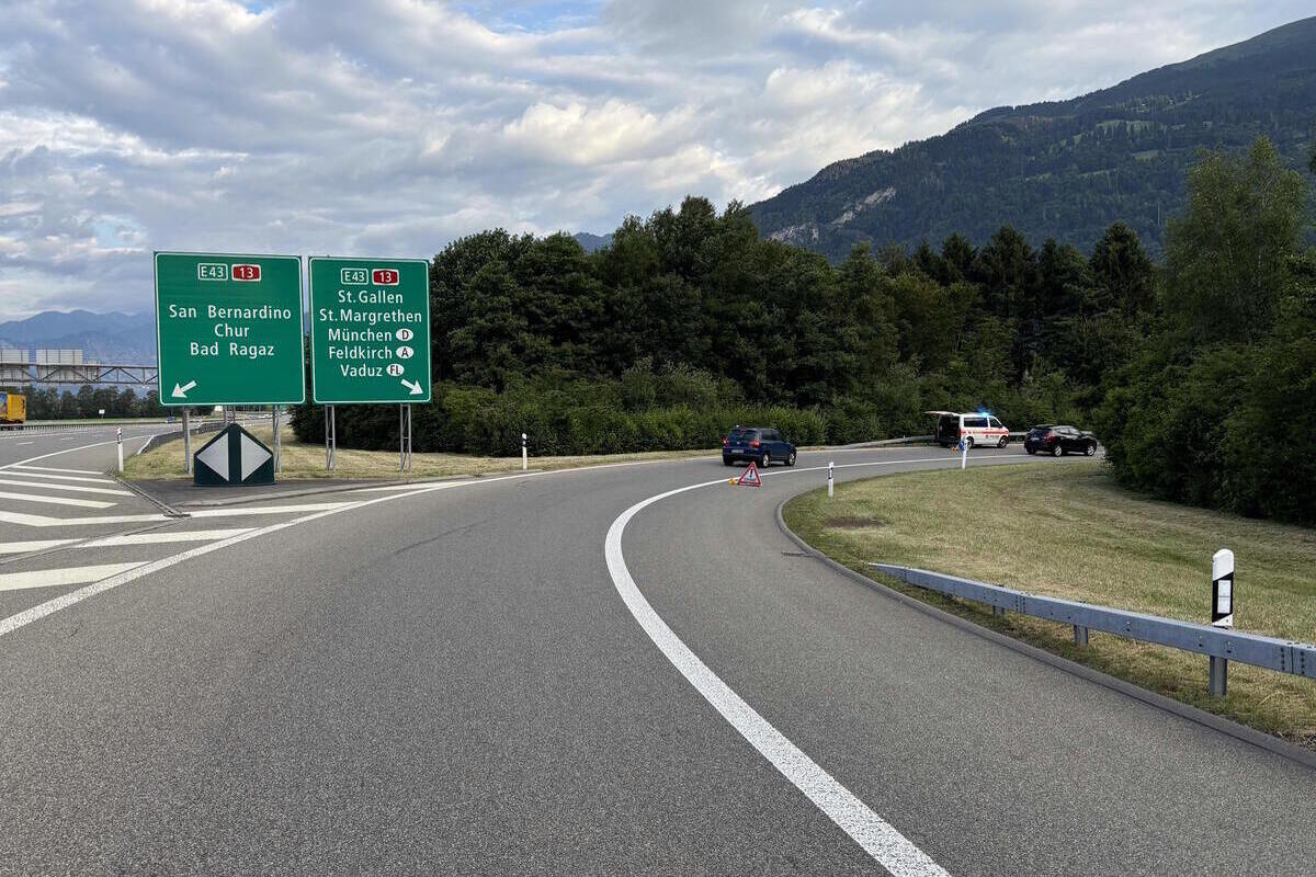 Mels SG - Motorradfahrer auf der A3 verunfallt