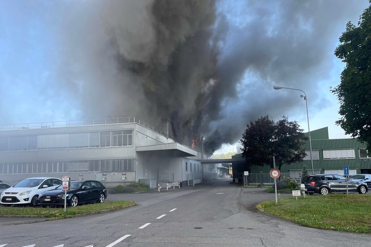 Lenzburg AG - Rund 50 Personen aufgrund eines Brandes evakuiert