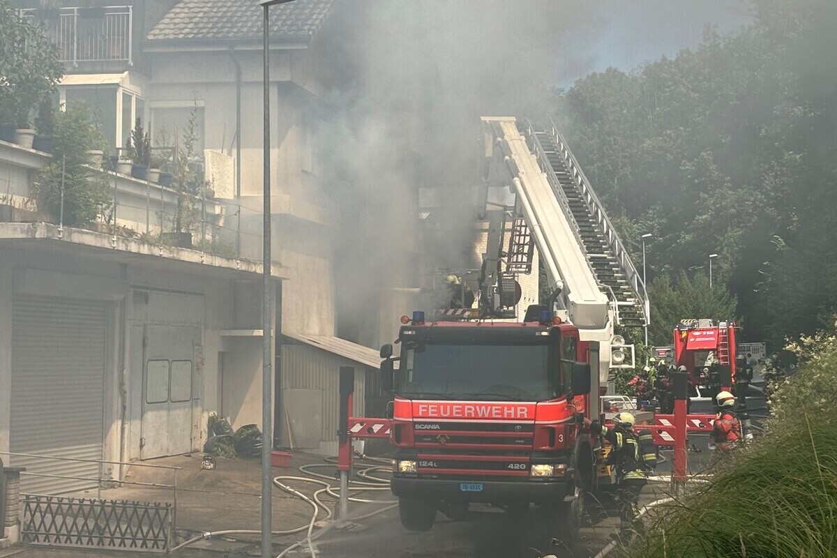 Bischofszell TG - Grabenstrasse wegen Brand für mehrere Stunden gesperrt