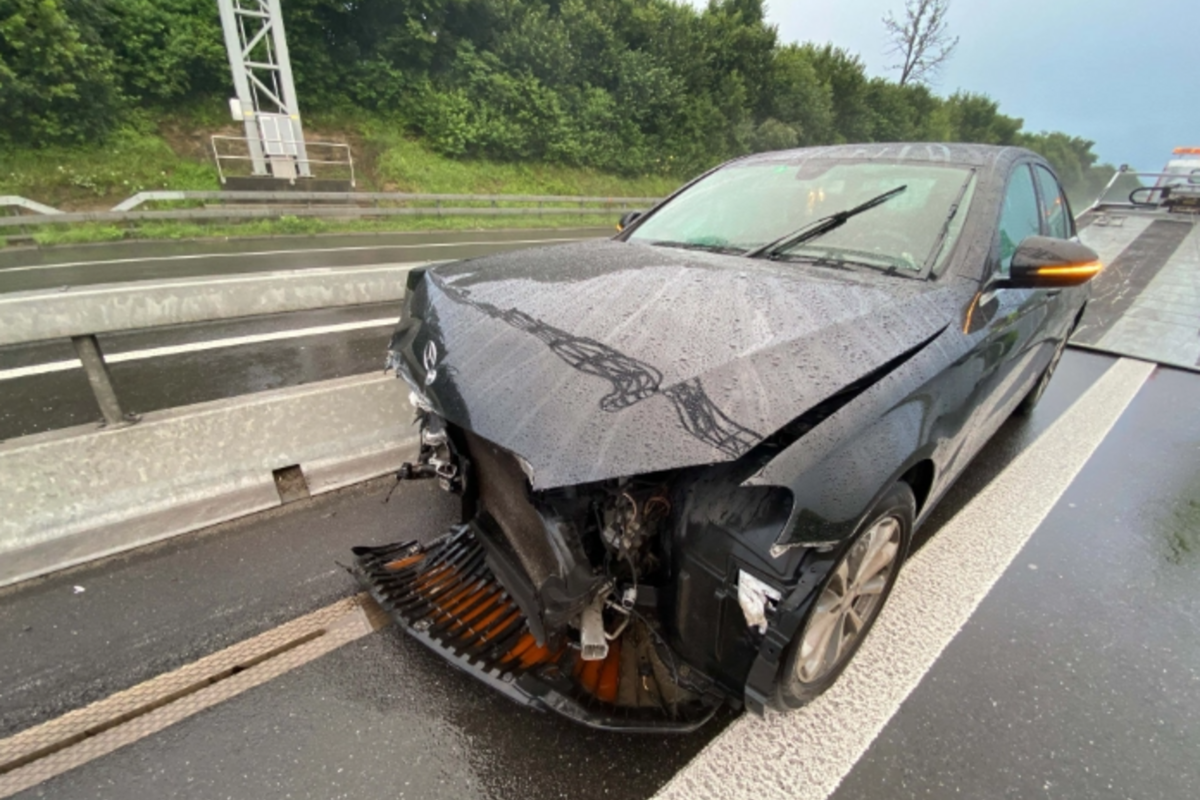 Unfälle im Kanton Zug - Alkoholisiert im Maisfeld gelandet