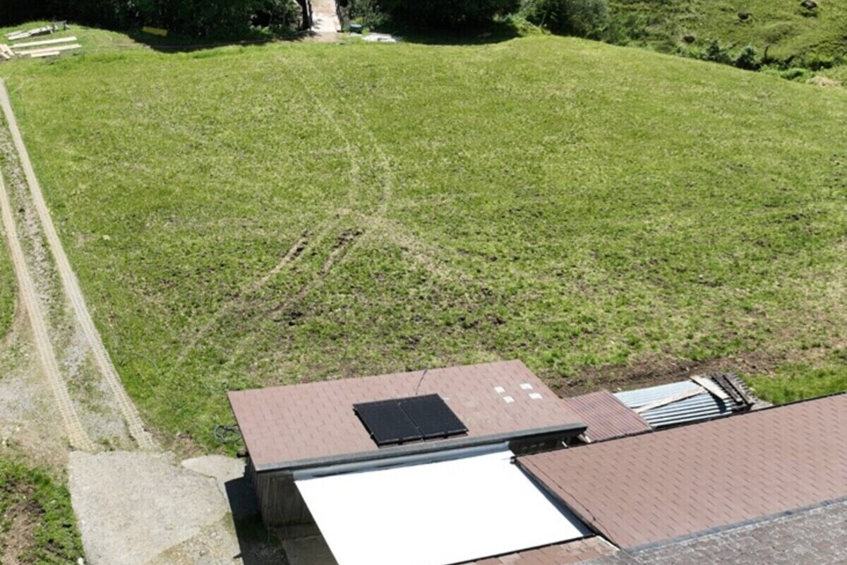 Urnäsch AR - Auto landet bei Unfall mitsamt 3-Jährigen im Bach