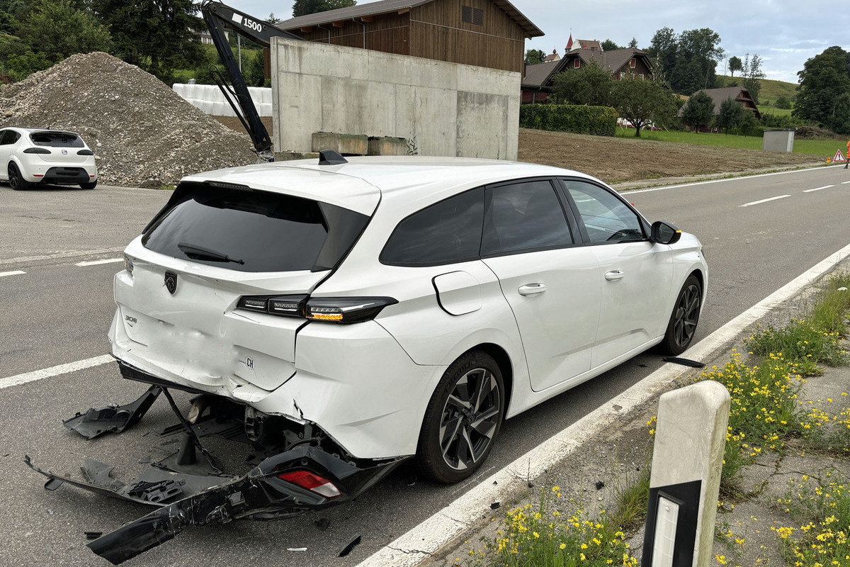 Unfall in Neuenkirch LU - Bremsmanöver zu spät bemerkt