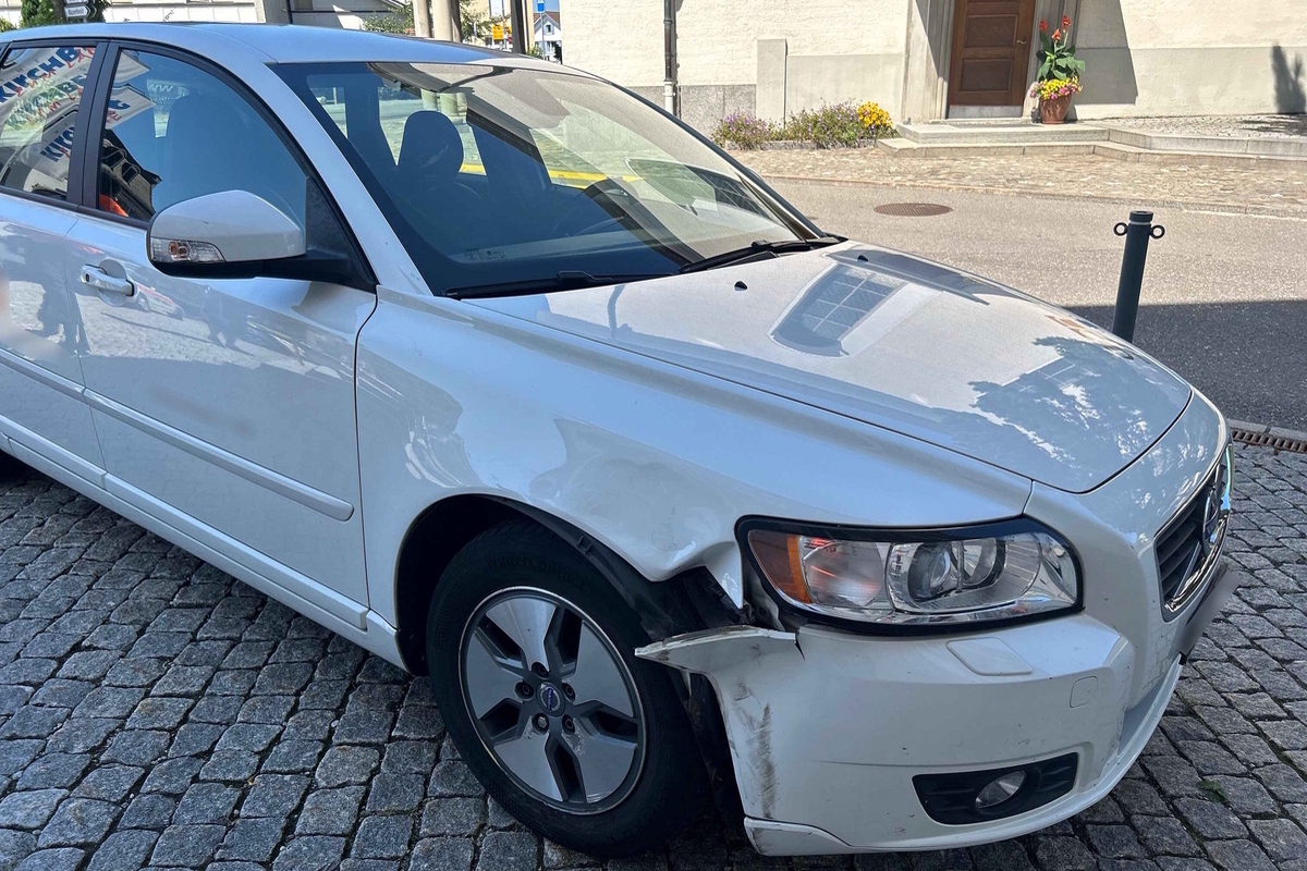 Kirchberg SG - Motorradfahrerin nach Unfall im Spital