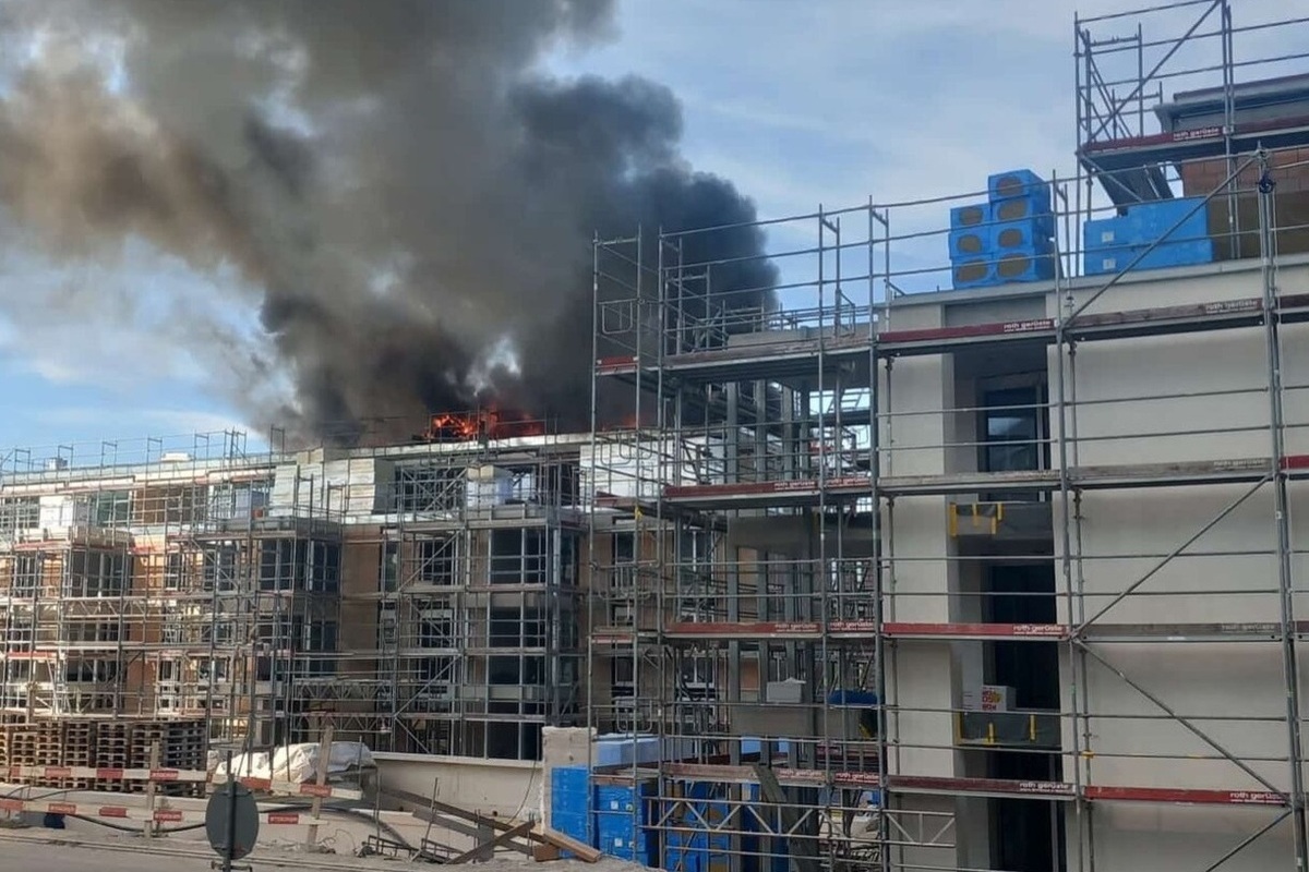 Frick AG - Brand auf einer Baustelle - zwei Personen mit Rauchgasvergiftung im Spital