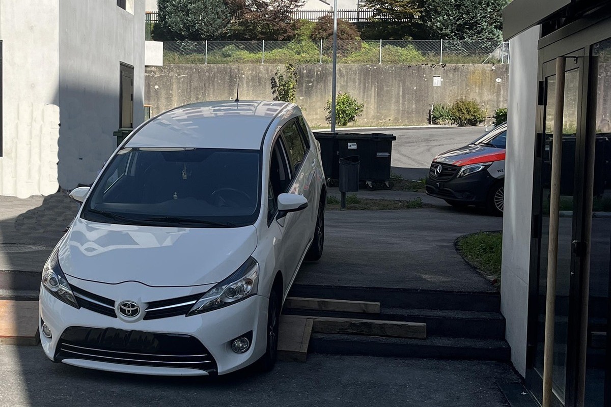 Unfälle im Kanton Luzern - Im Bach gelandet - Auf Treppenstufe steckengeblieben