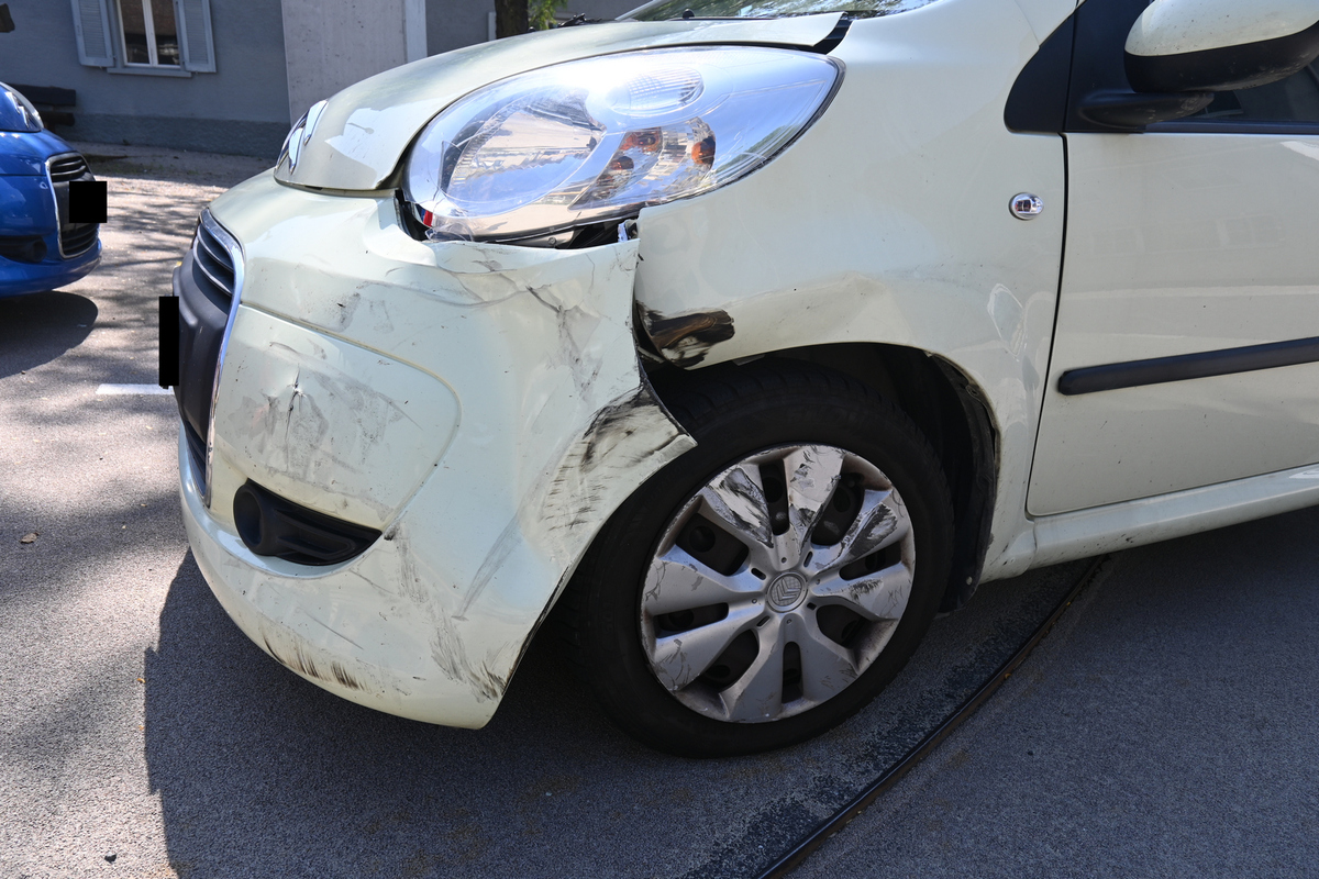 Schaan/Mauren FL - Auto übersehen - Führerschein nach Unfall weg