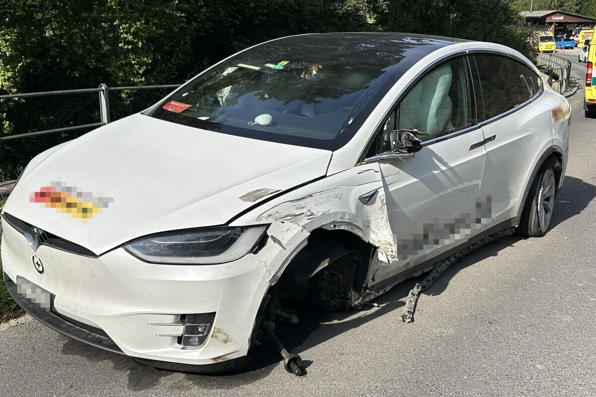 Unfall in Schmiedrued AG - Durch Sonnenblende abgelenkt