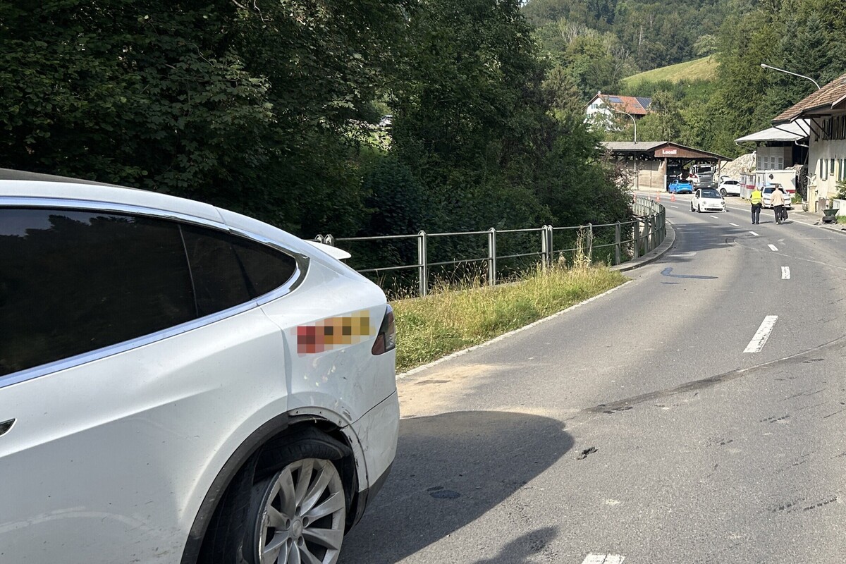 Unfall in Schmiedrued AG - Durch Sonnenblende abgelenkt