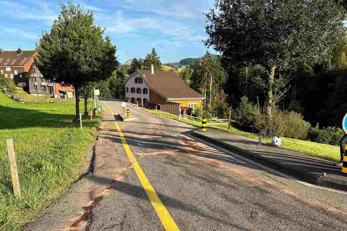 Herisau AR - Motorenöl nach Unfall ausgelaufen
