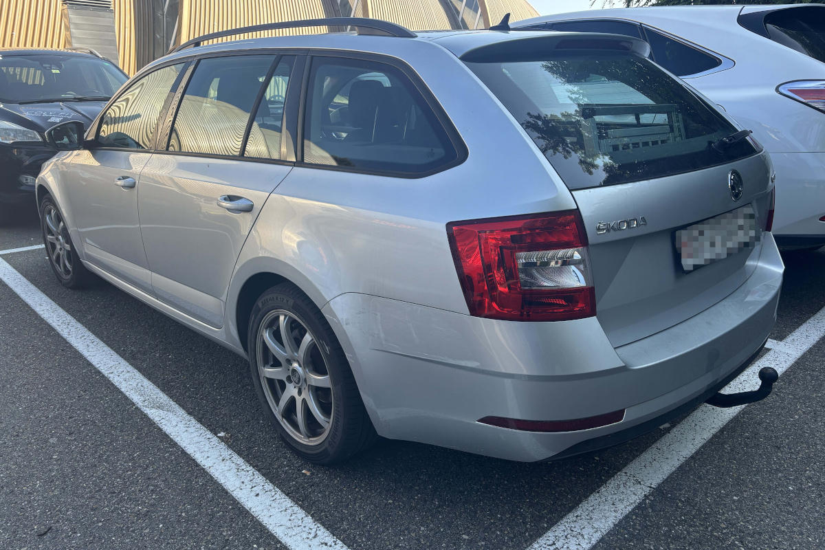 Gossau SG - Unfall zwischen zwei Autos – fahrunfähig