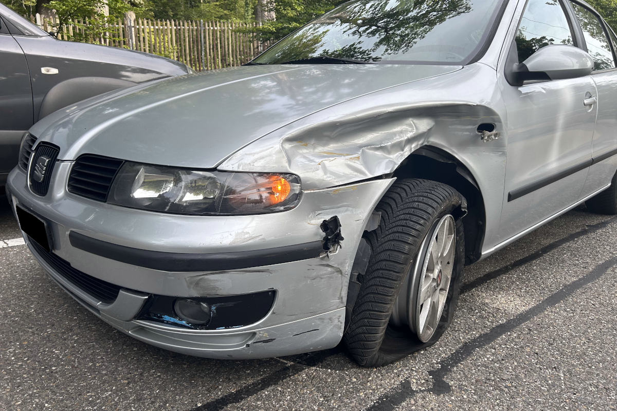 Schaffhausen SH - Kollision von zwei Autos