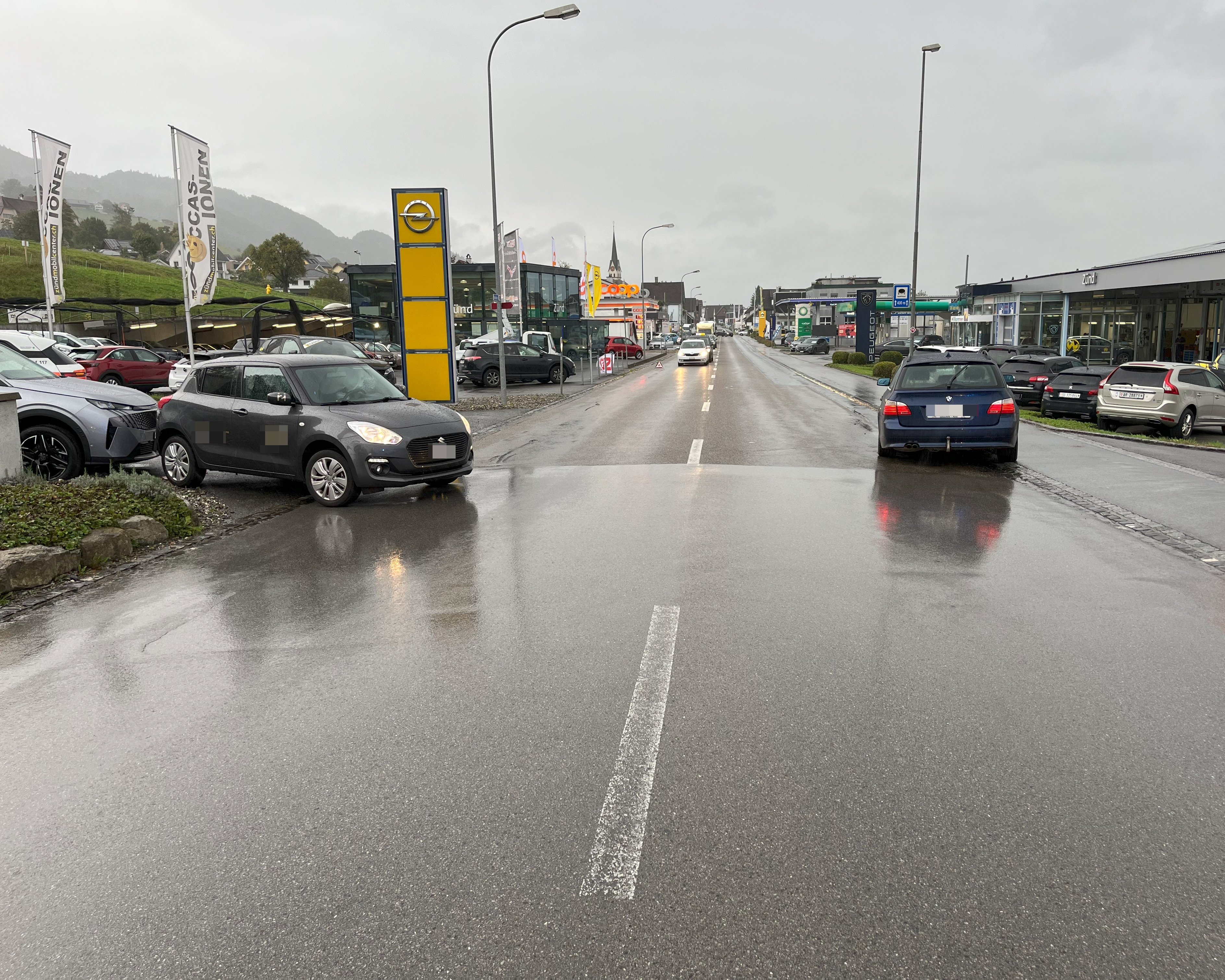 Lüchingen SG - Verkehrsunfall zwischen zwei Autos