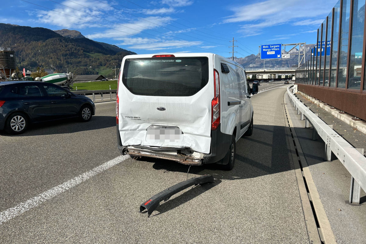 Mels SG – Auffahrkollision auf Autobahn A3
