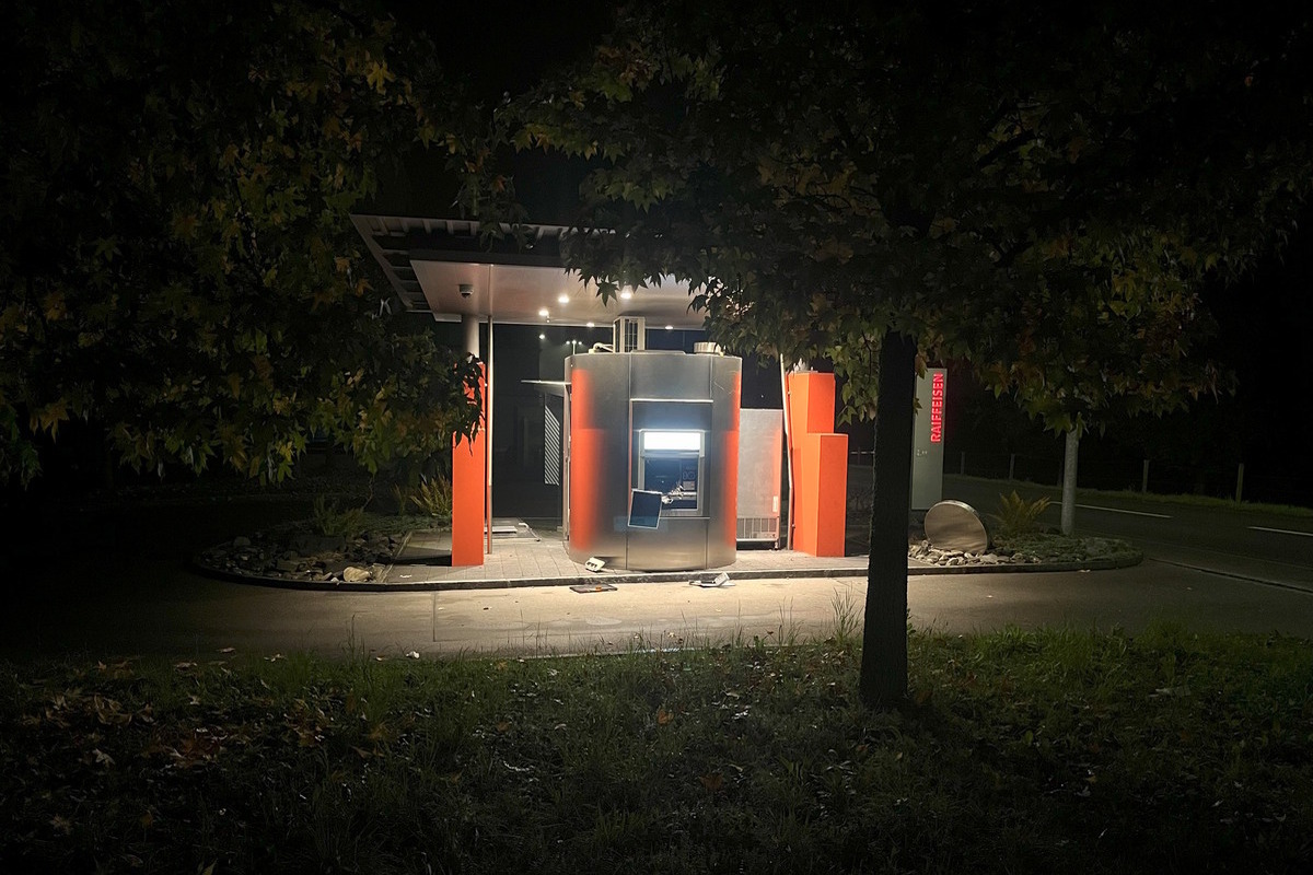 Tübach SG – Enormer Schaden nach Sprengung eines Geldautomaten