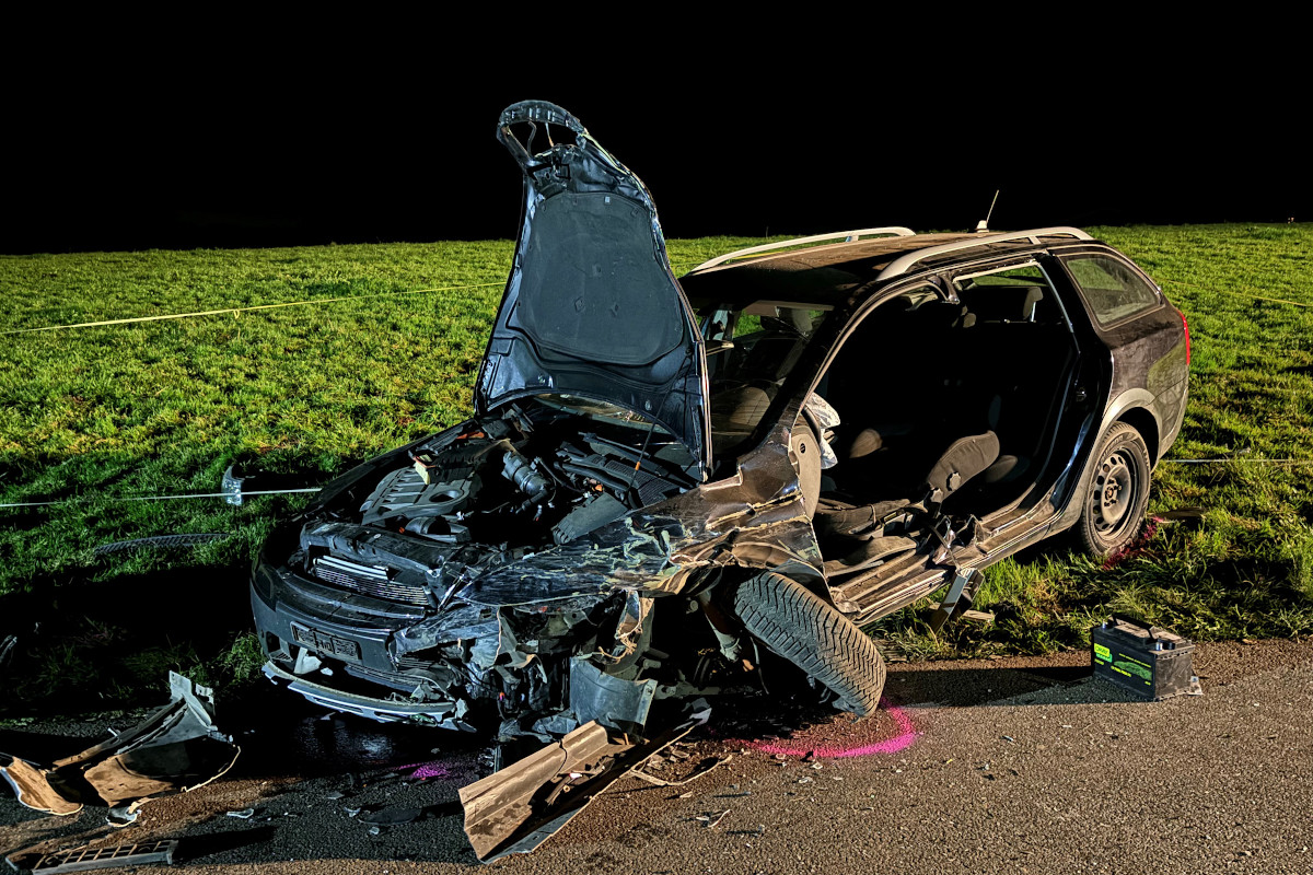 Güttingen TG – Auf Gegenfahrbahn kollidiert