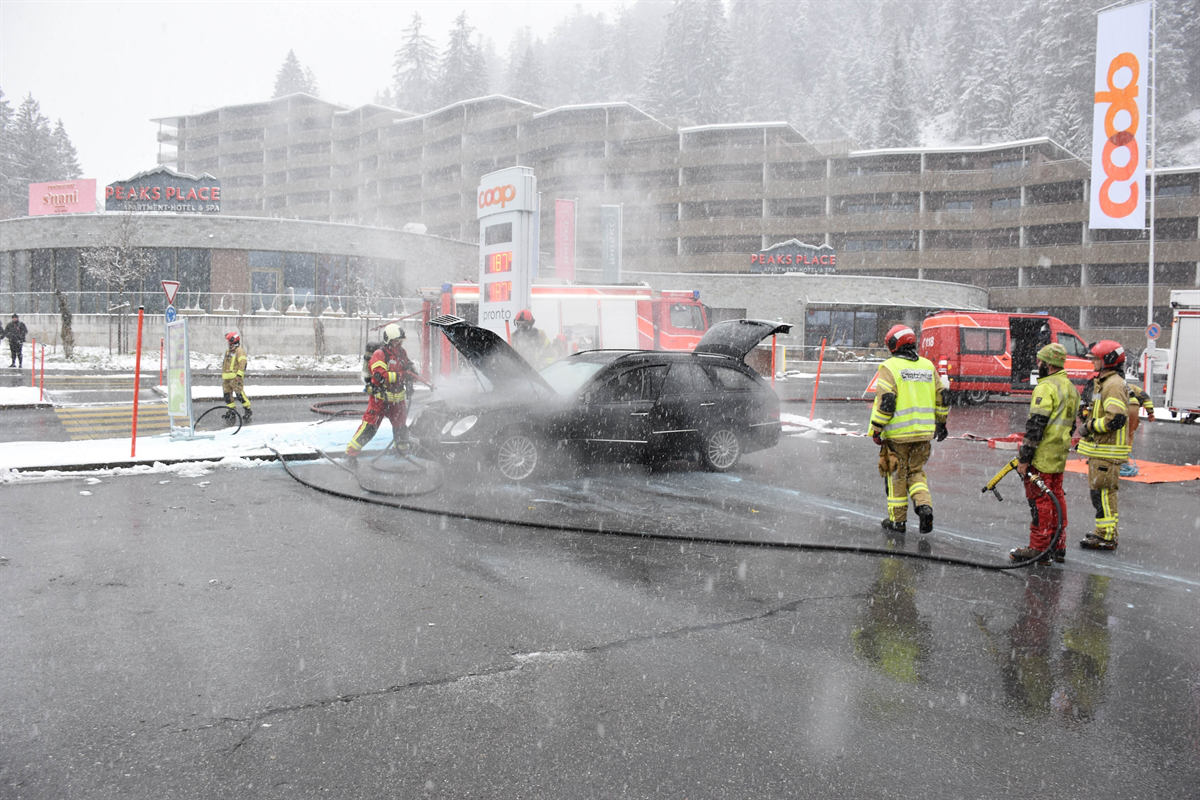 Zernez GR – Brand eines Fahrzeugs im Tunnel Munt la Schera