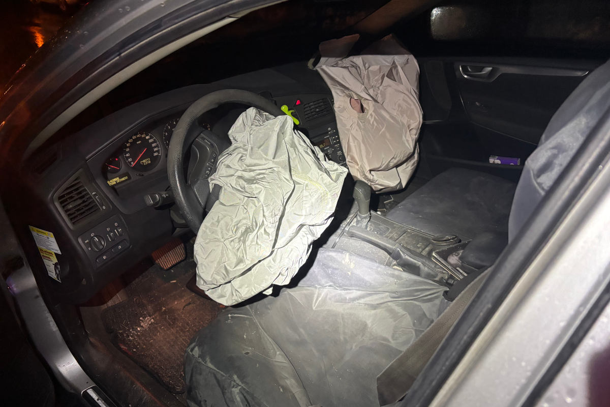 Luchsingen GL – Auf Gegenfahrbahn mit Auto kollidiert